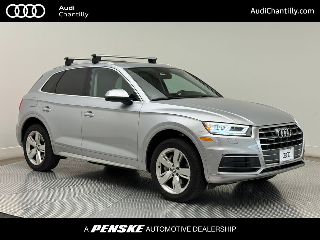 2018 Audi Q5 2.0T quattro S tronic Premium Plus's photo