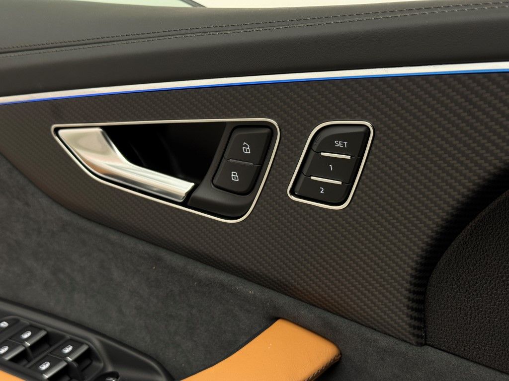 2025 Audi RS Q8 Base - Photo 50