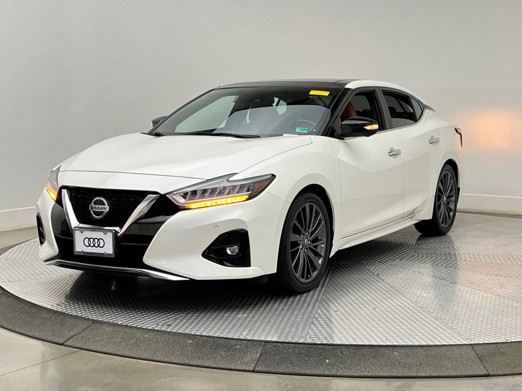 2020 Nissan Maxima Platinum photo 2