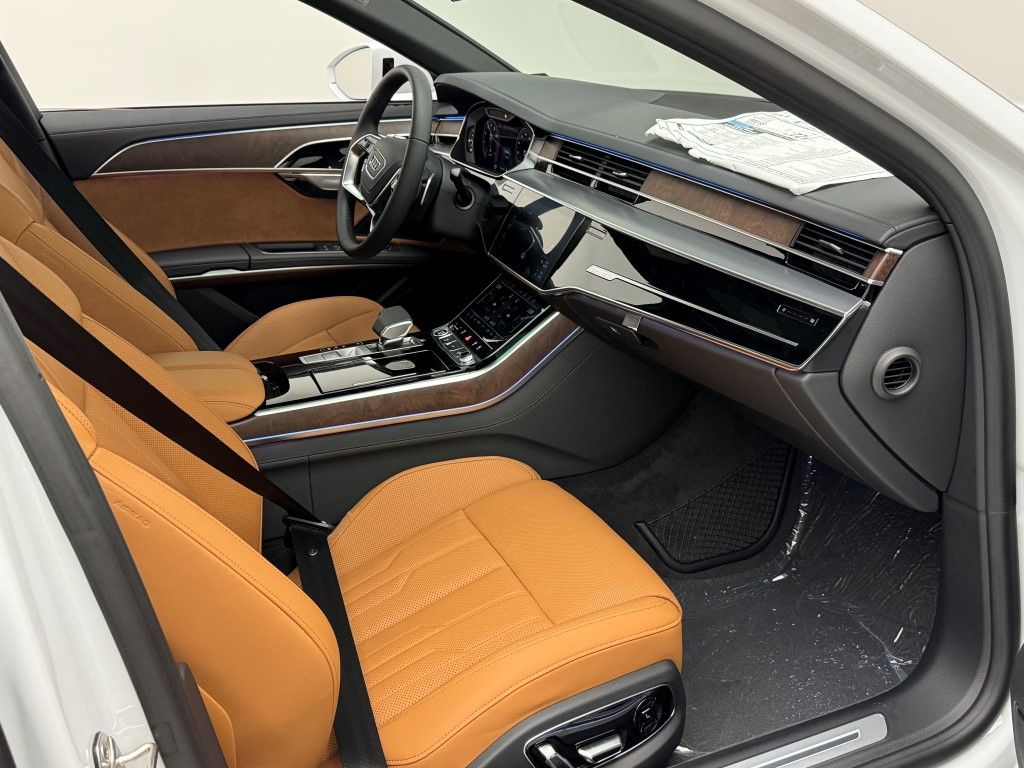 2025 Audi A8 Base - Photo 16