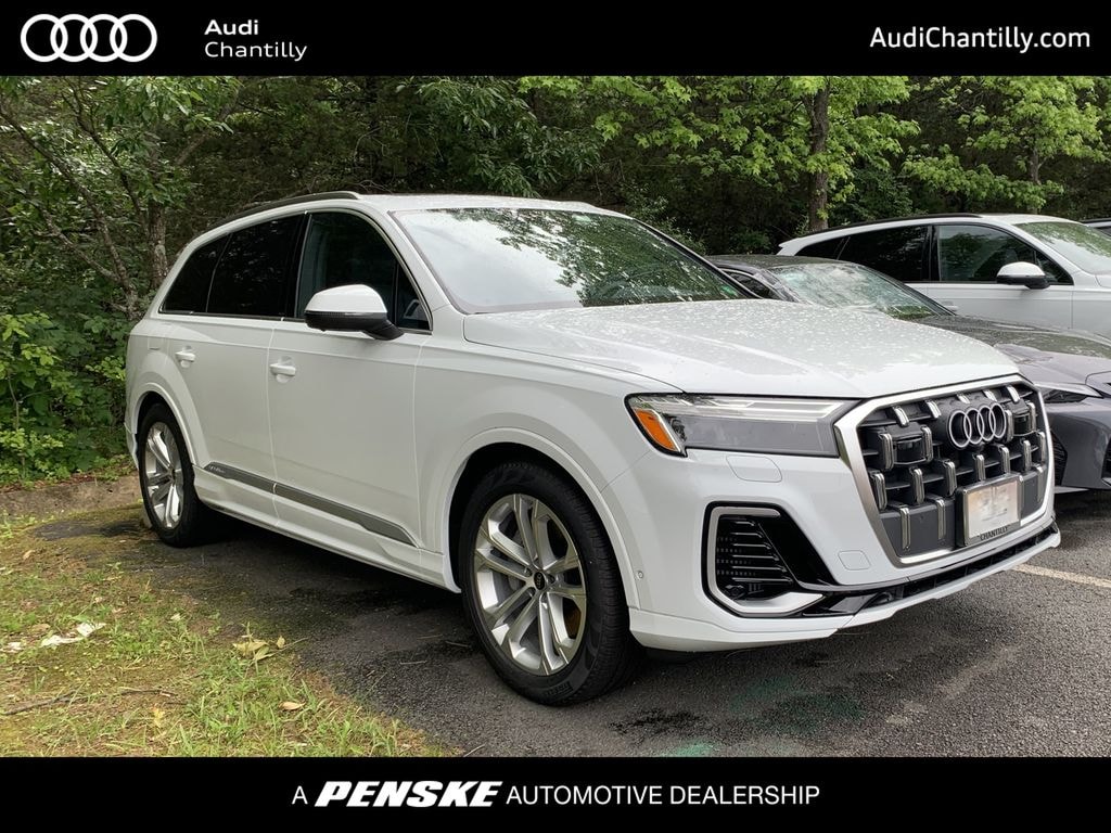 Used 2025 Audi Q7 55 Premium SUV