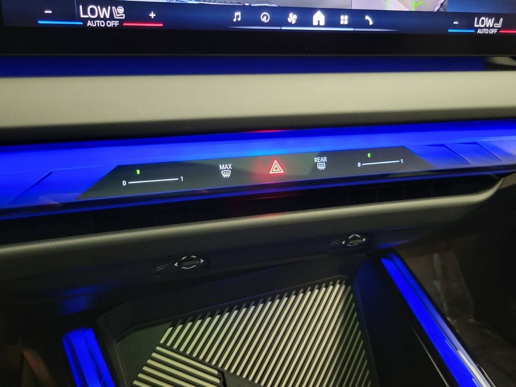 2025 BMW X3 30 - Photo 43