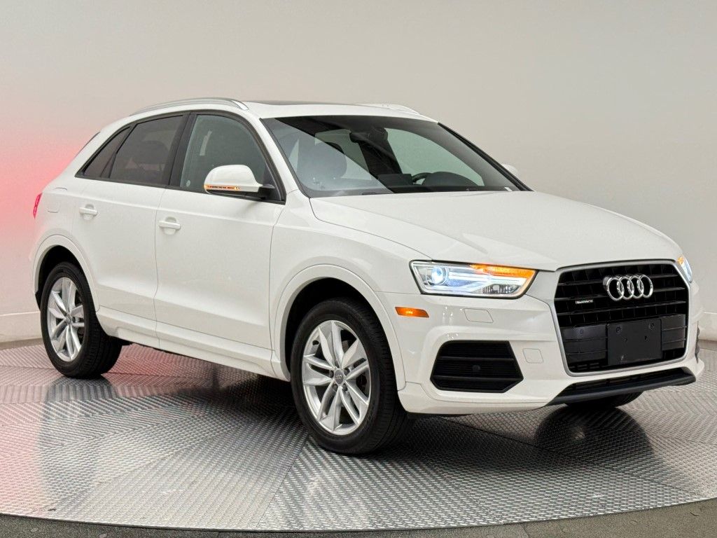 2017 Audi Q3 Premium photo 2