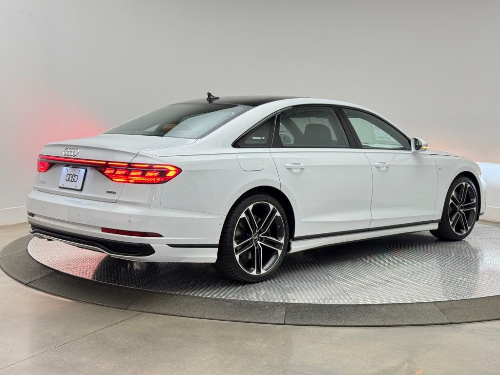 2025 Audi A8 Base - Photo 13