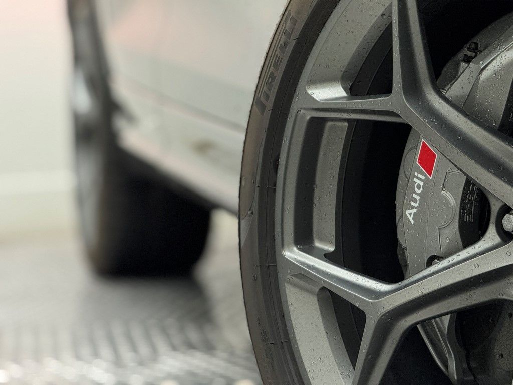 2025 Audi RS Q8 Base - Photo 55