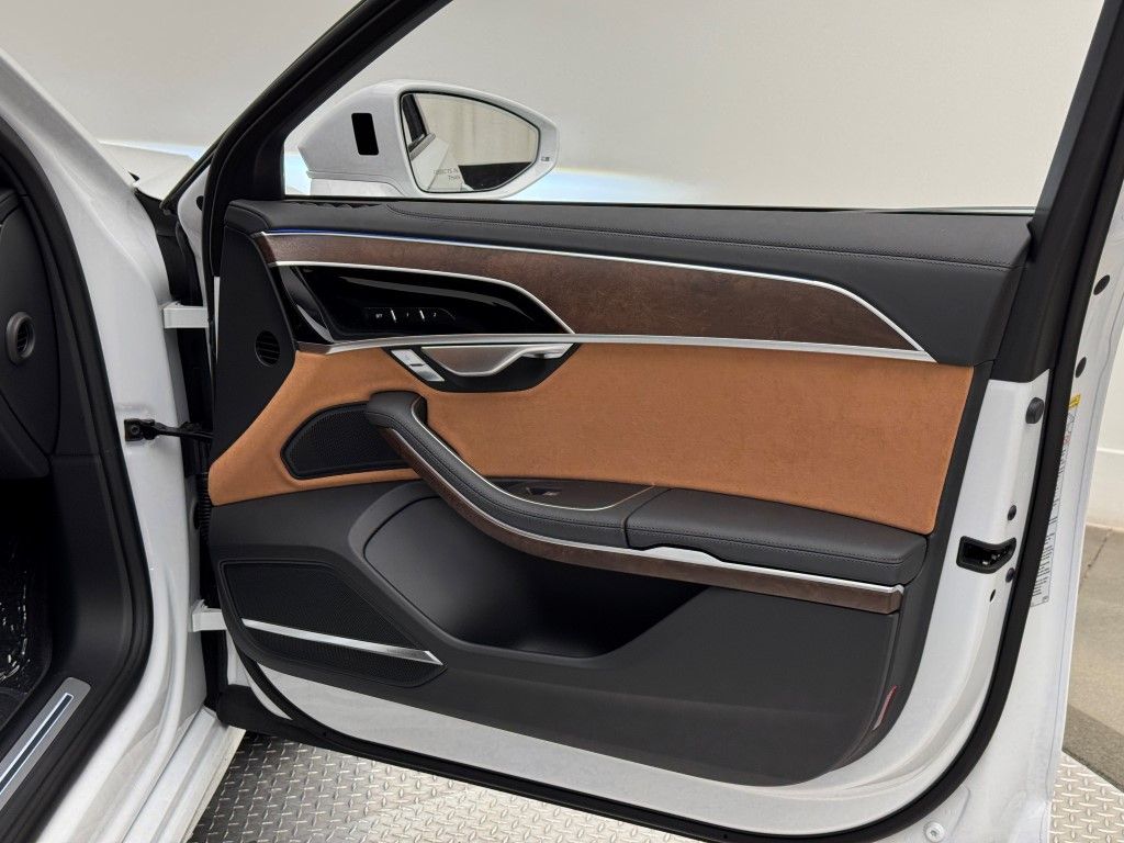 2025 Audi A8 Base - Photo 21