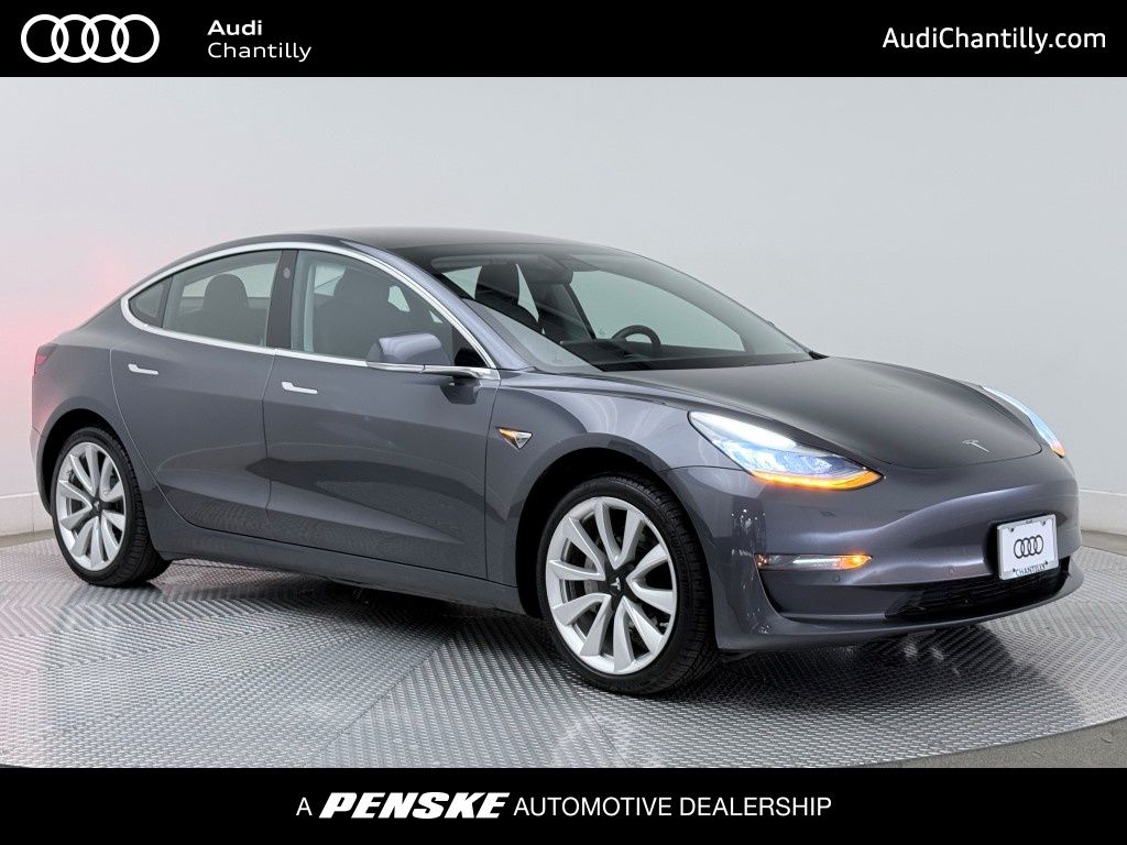 2018 Tesla Model 3's photo