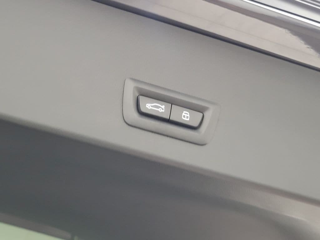 2025 BMW X3 30 - Photo 11