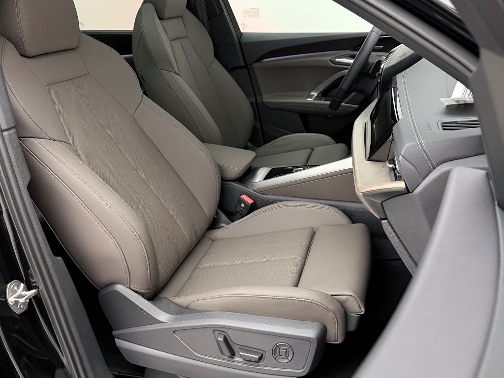 2025 Audi Q5 Premium Plus - Photo 19