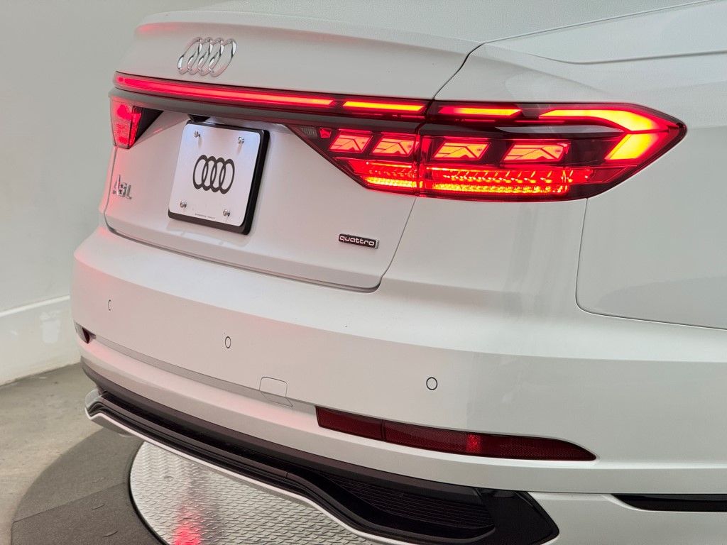 2025 Audi A8 Base - Photo 14