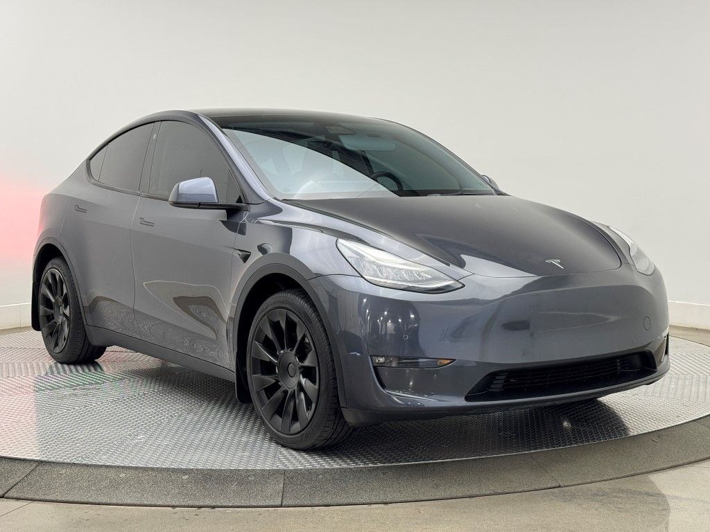 Used 2021 Tesla Model Y Long Range with VIN 5YJYGDEEXMF184154 for sale in Chantilly, VA