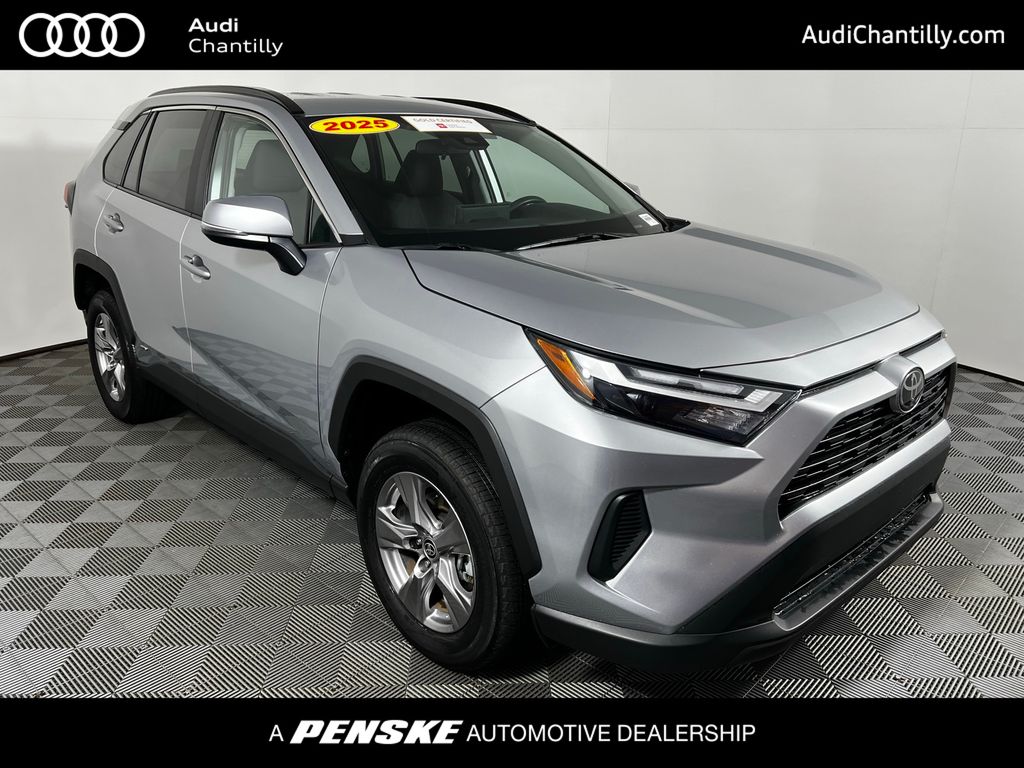 2025 Toyota RAV4 Hybrid XLE AWD's photo
