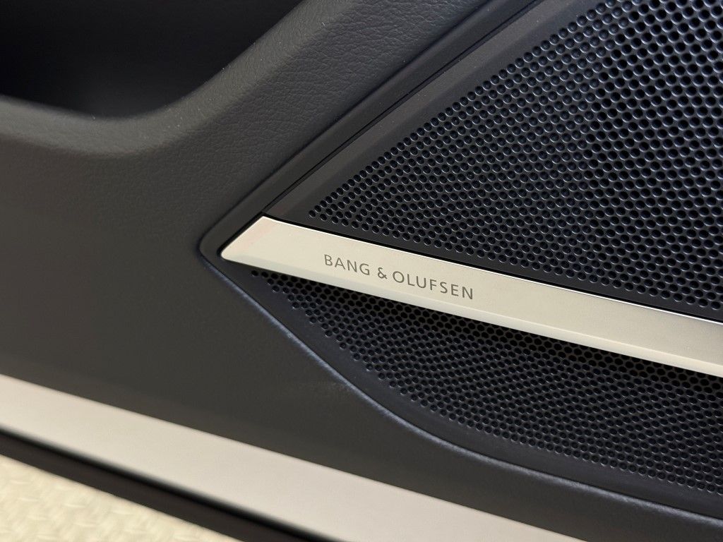 2025 Audi A8 Base - Photo 53