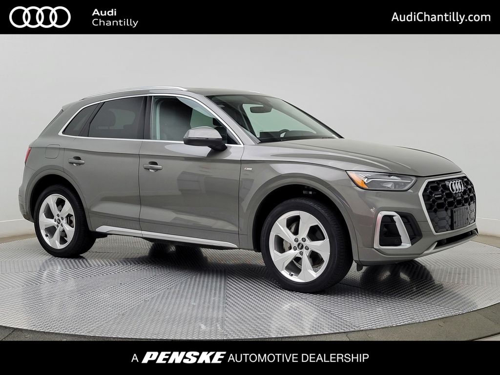 2023 Audi Q5 45 Premium Plus's photo