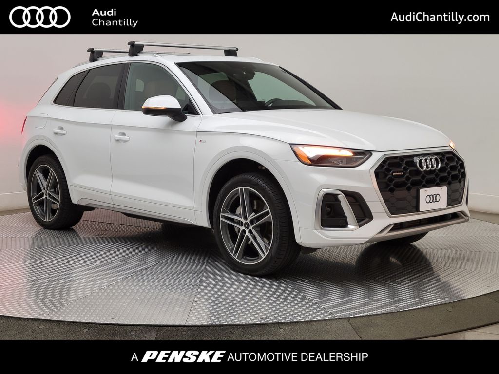 2022 Audi Q5 55 e Premium's photo