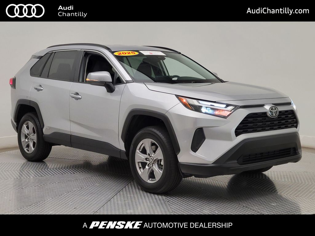 2025 Toyota RAV4 Hybrid