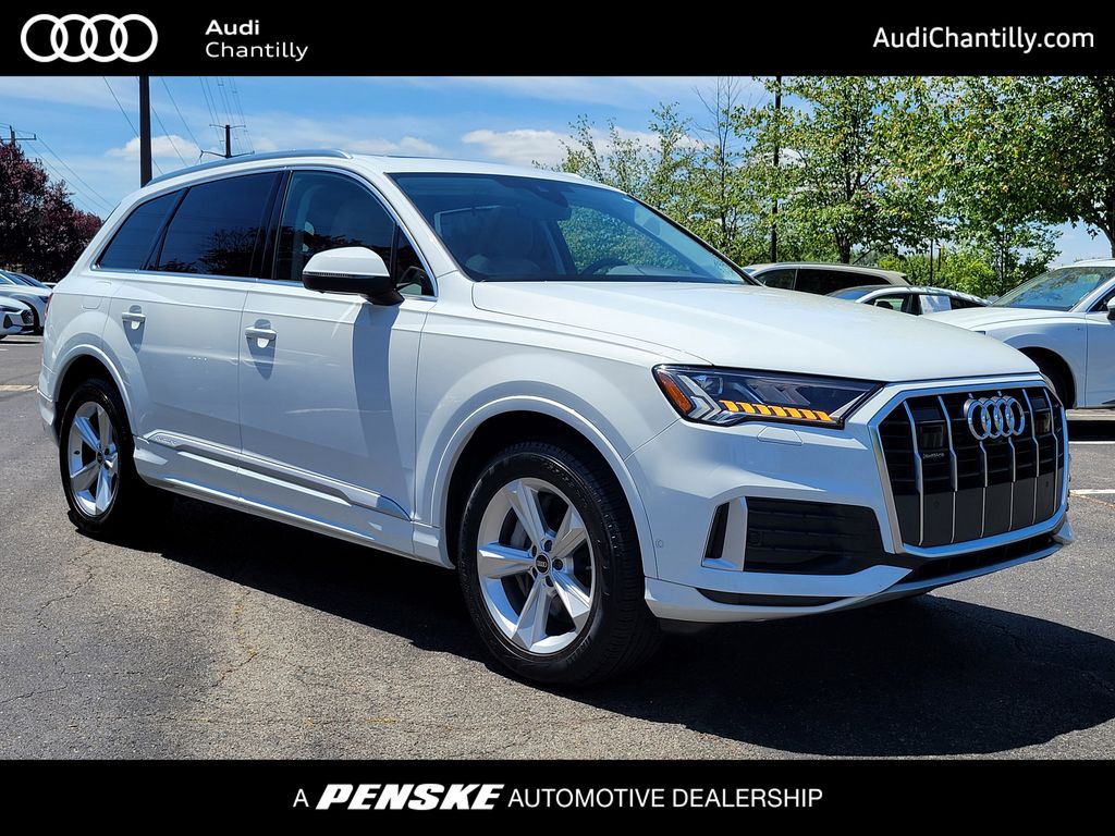 2023 Audi Q7 45 Premium Plus quattro Tiptronic's photo