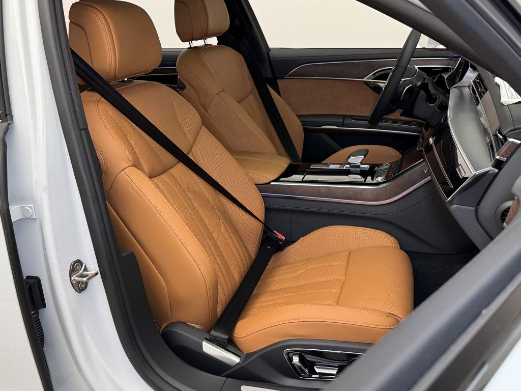 2025 Audi A8 Base - Photo 20