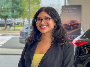 Staff member Kathy Bonilla  from ID_38cc2b57faf3