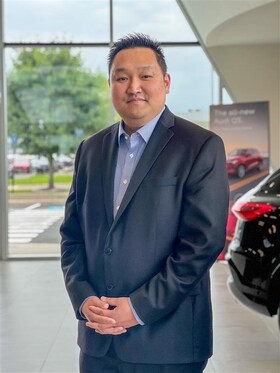 Staff member Steve Ong from ID_3e4885320ddf