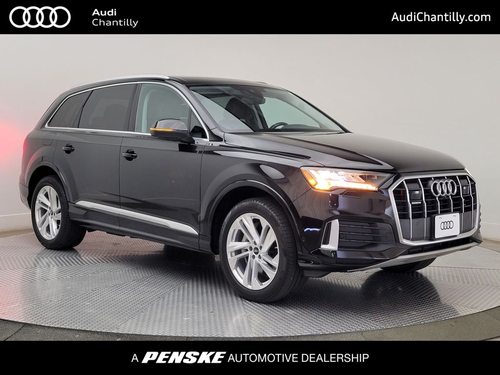 2023 Audi Q7 45 Premium Plus quattro Tiptronic's photo