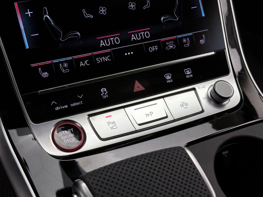 2026 Audi SQ8 Prestige - Photo 39