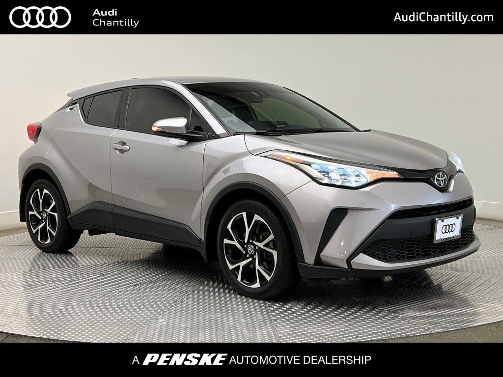 2020 Toyota C-HR XLE's photo