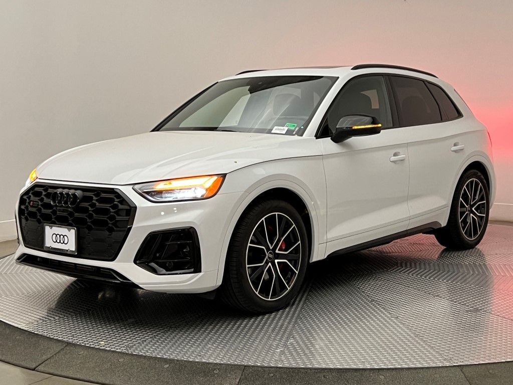2025 Audi SQ5 Premium Plus photo 2