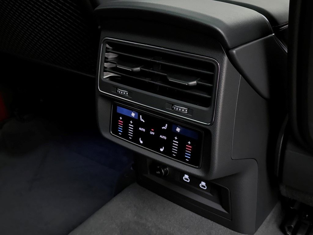 2026 Audi SQ8 Prestige - Photo 22