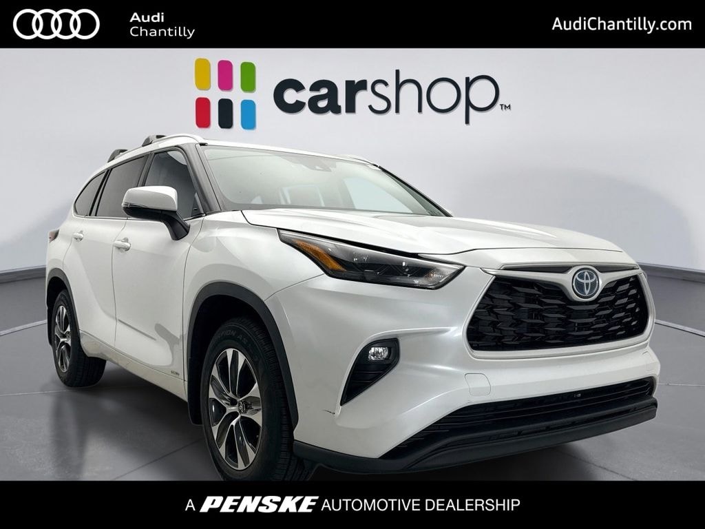 Used 2022 Toyota Highlander Hybrid XLE SUV