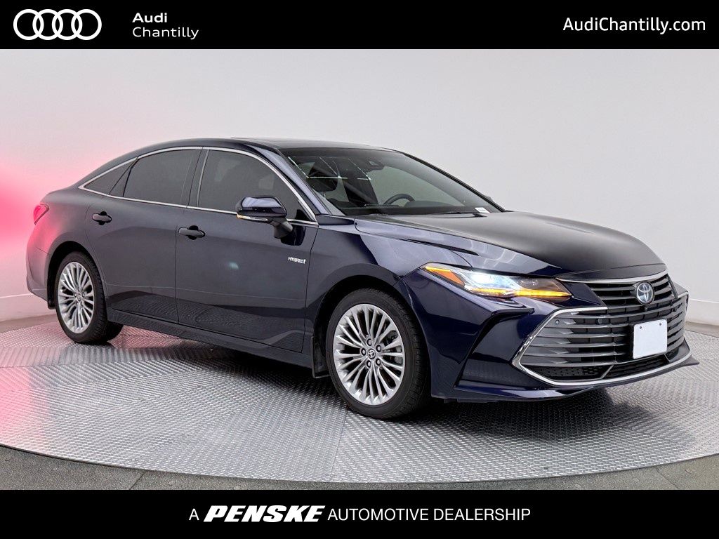2021 Toyota Avalon Limited's photo