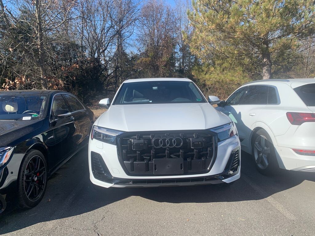 New 2026 Audi Q7 55 Premium SUV