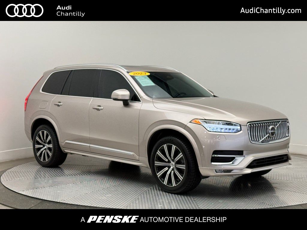 2023 Volvo XC90 Plus's photo