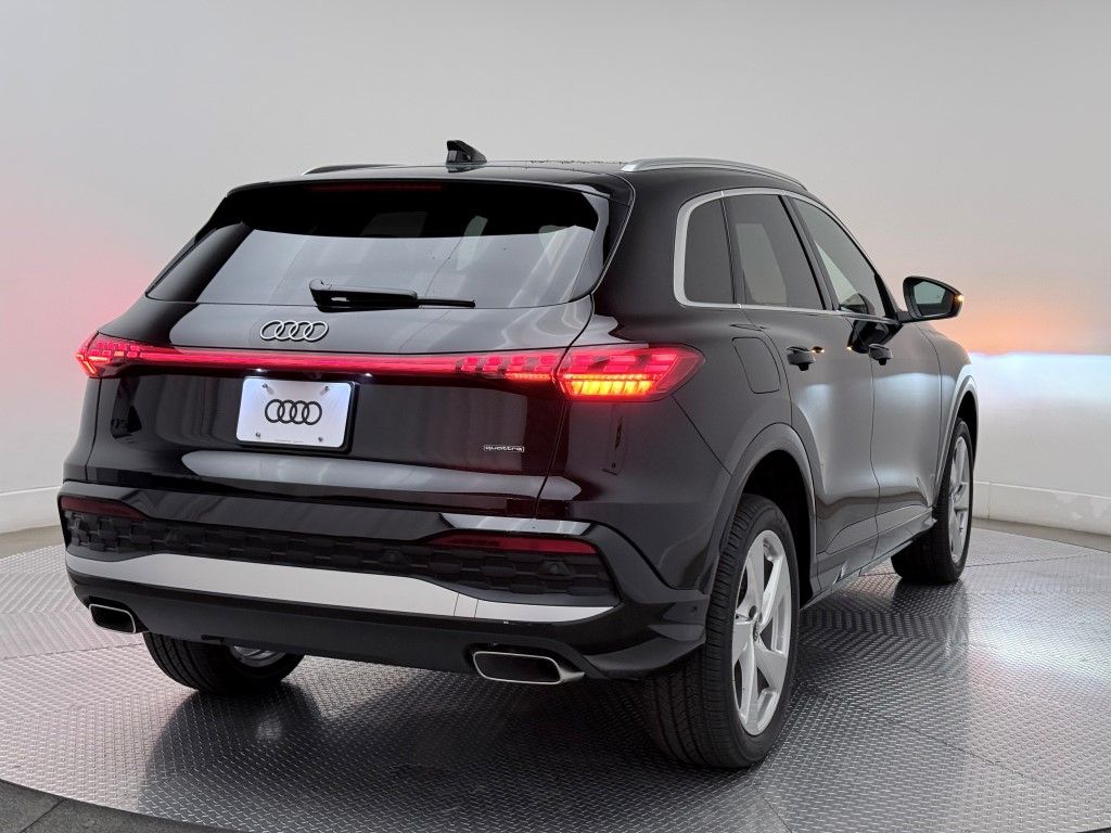 2025 Audi Q5 Premium Plus - Photo 11