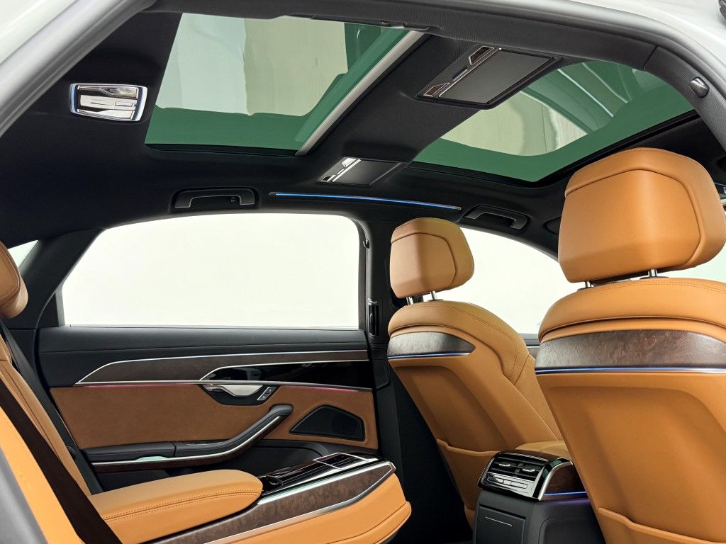 2025 Audi A8 Base - Photo 15
