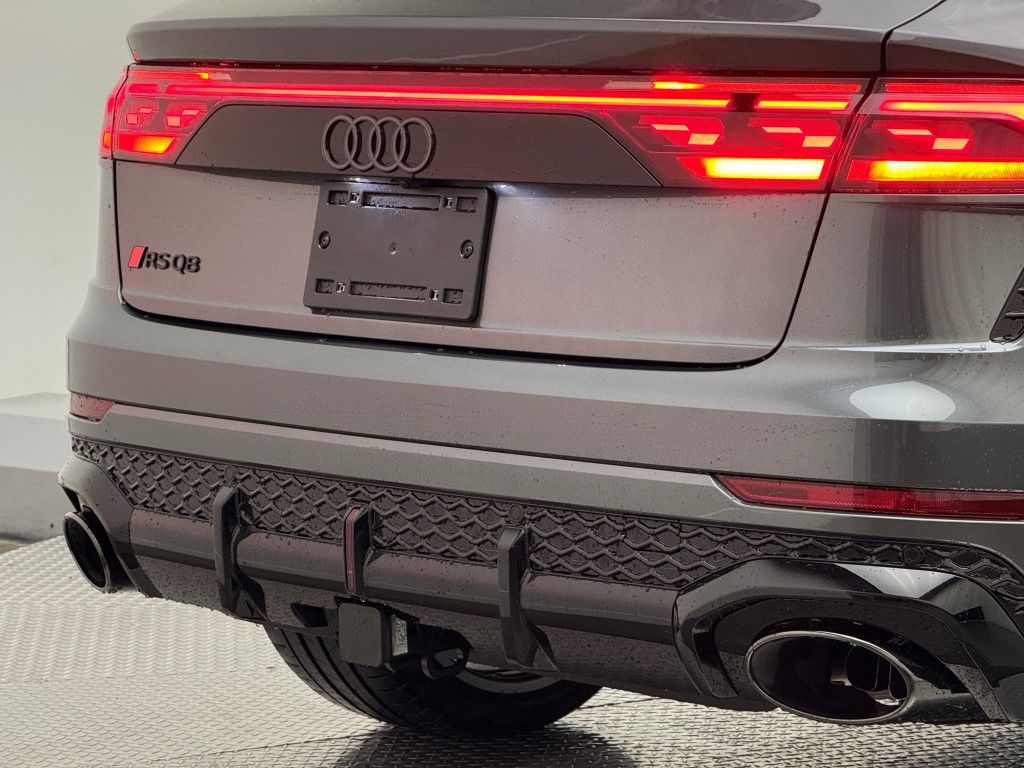 2025 Audi RS Q8 Base - Photo 14