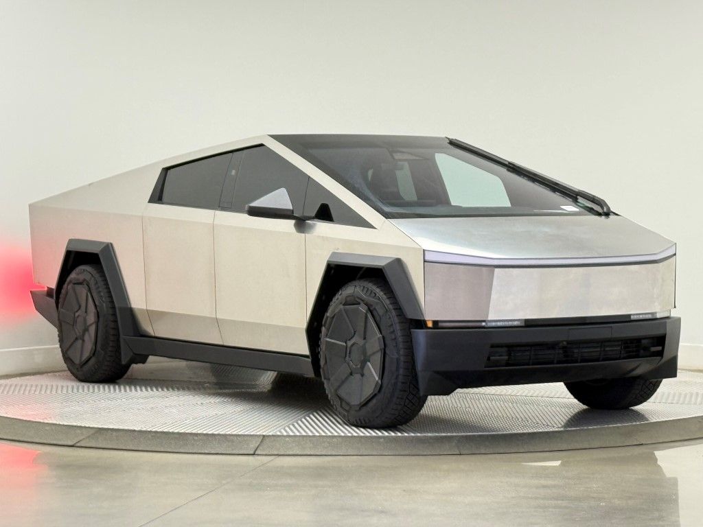 Used 2024 Tesla Cybertruck Base with VIN 7G2CEHED9RA007062 for sale in Chantilly, VA