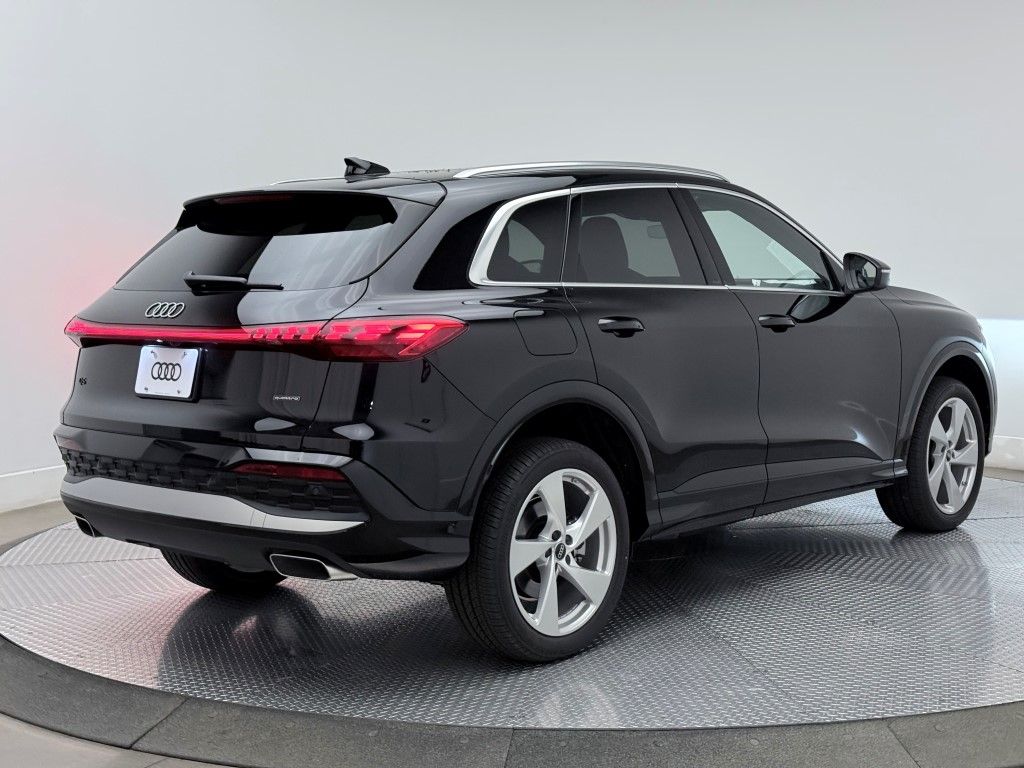 2025 Audi Q5 Premium Plus - Photo 13
