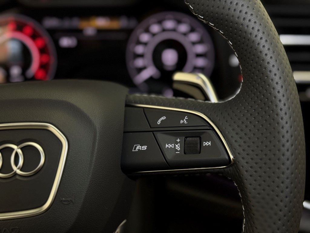 2025 Audi RS Q8 Base - Photo 42