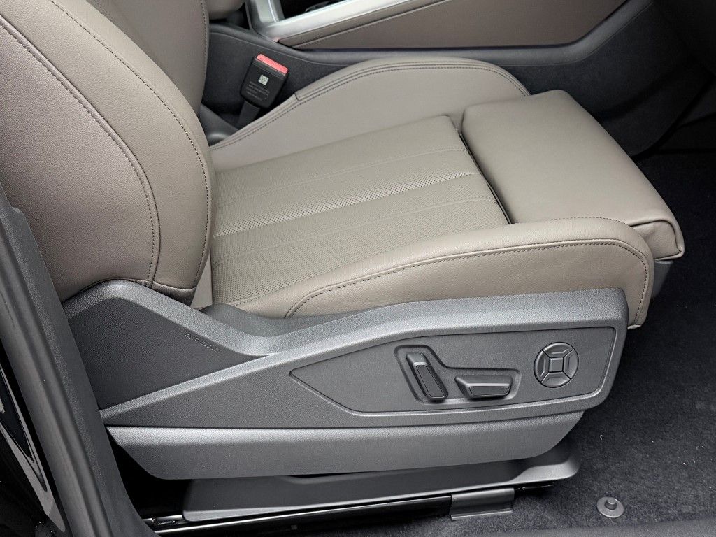 2025 Audi Q5 Premium Plus - Photo 17