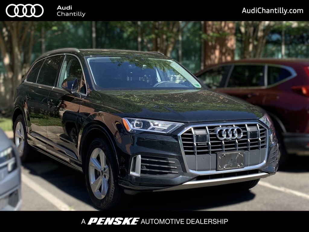 2023 Audi Q7 45 Premium Plus quattro Tiptronic's photo