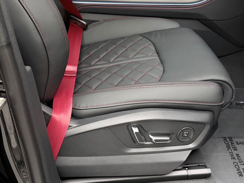 2026 Audi SQ8 Prestige - Photo 18