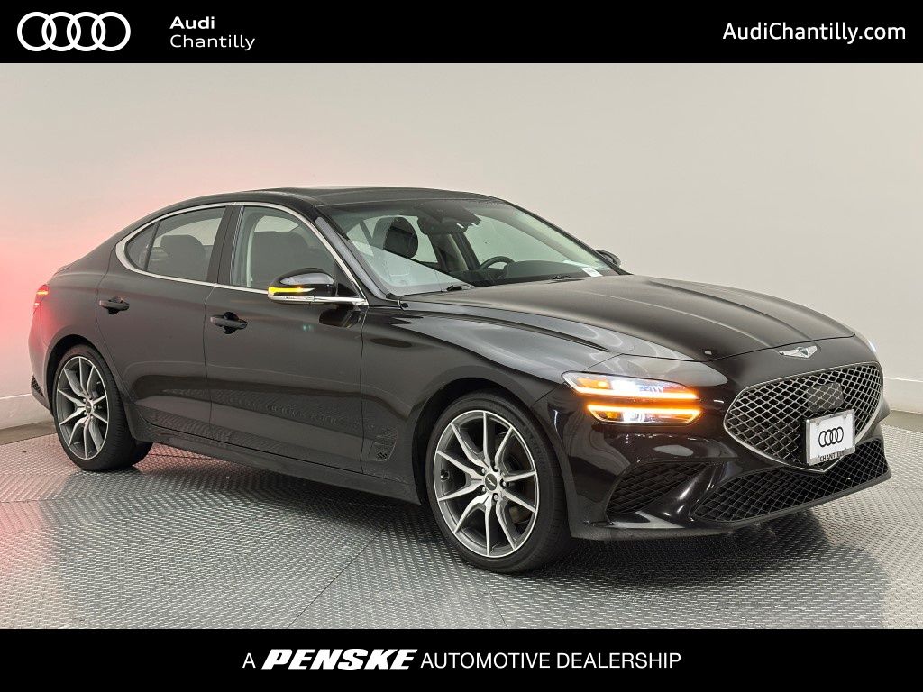 2022 GENESIS G70 Standard's photo