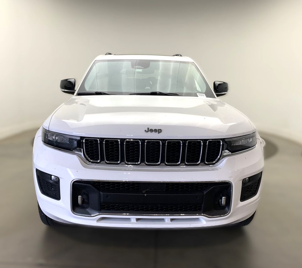 2021 Jeep Grand Cherokee Overland photo 2