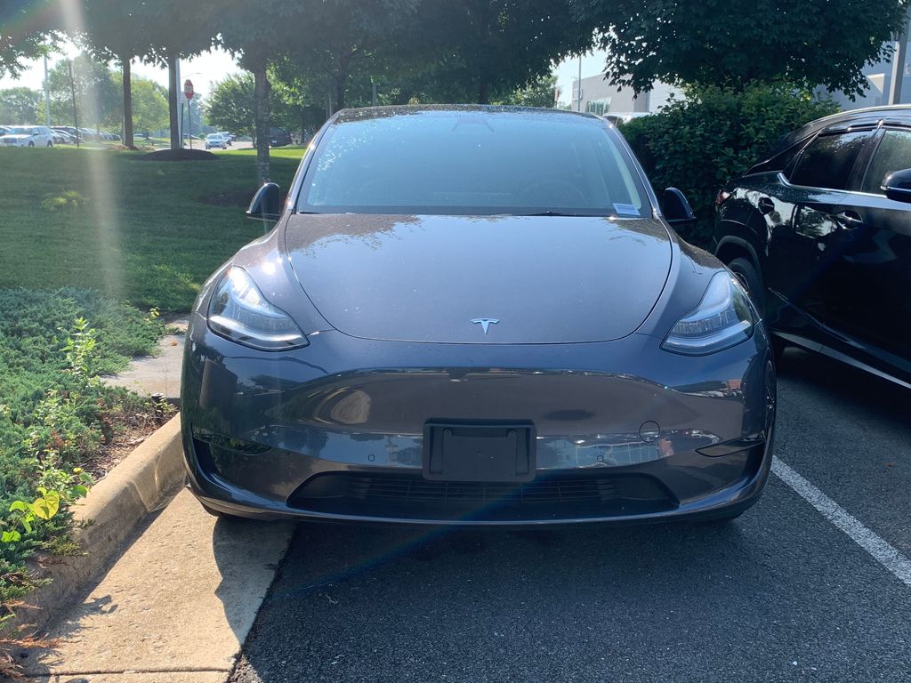 Used 2022 Tesla Model Y Long Range with VIN 7SAYGDEE9NF386553 for sale in Chantilly, VA