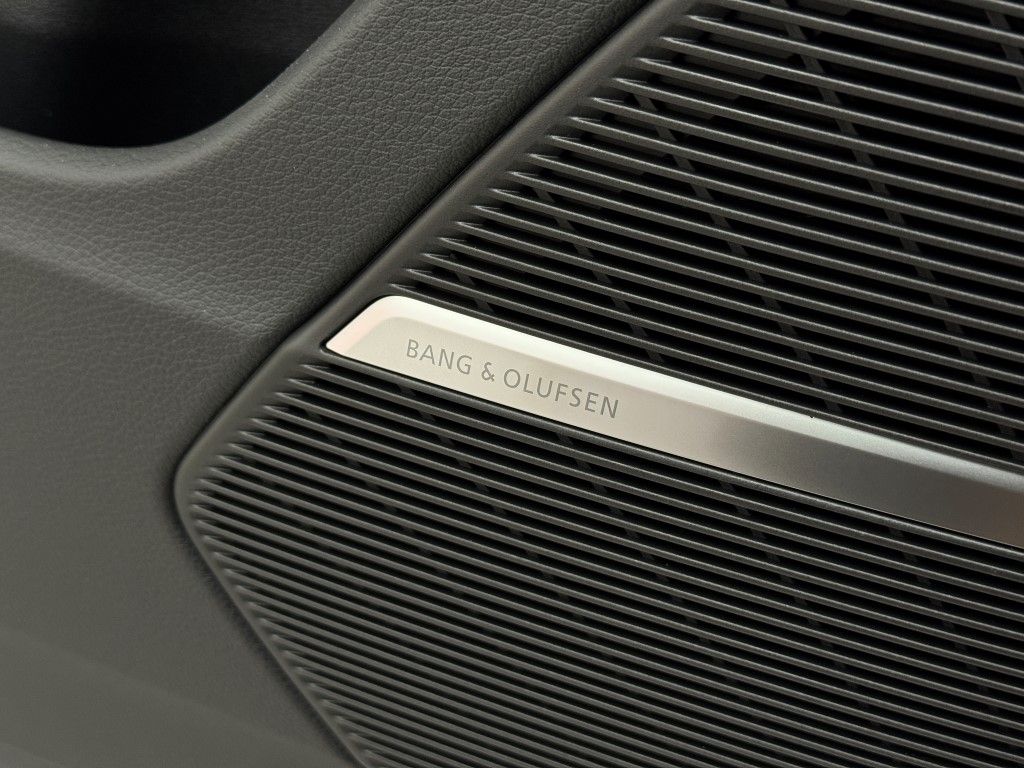 2025 Audi RS Q8 Base - Photo 52