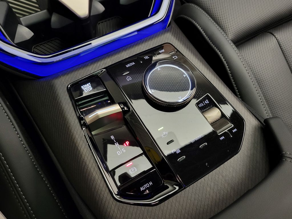 2025 BMW X3 30 - Photo 47