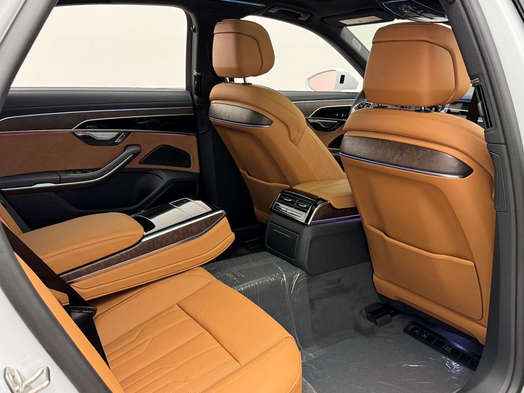 2025 Audi A8 Base - Photo 24