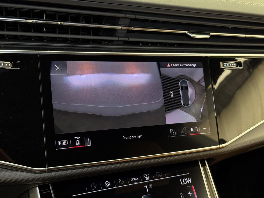 2025 Audi RS Q8 Base - Photo 46