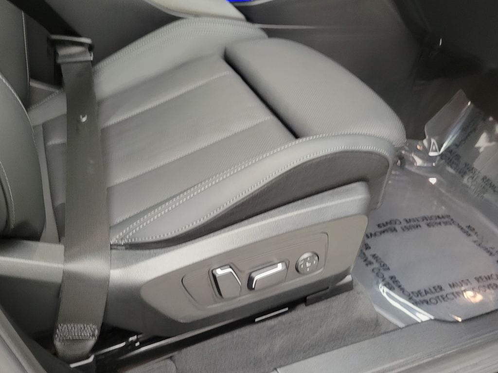 2025 BMW X3 30 - Photo 14
